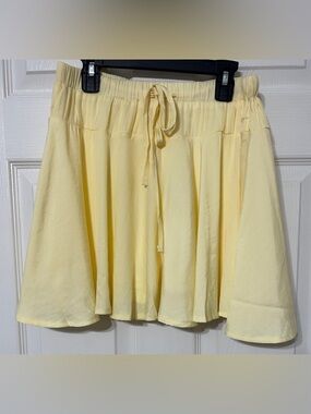 She + Sky Women’s Yellow Flared Flowy Skort NWT Size S